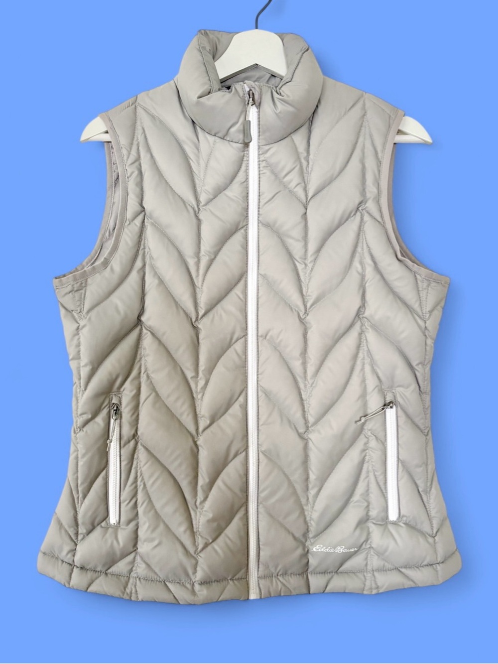 Eddie Bauer light grey gray goose down quilted puffer puffy vest